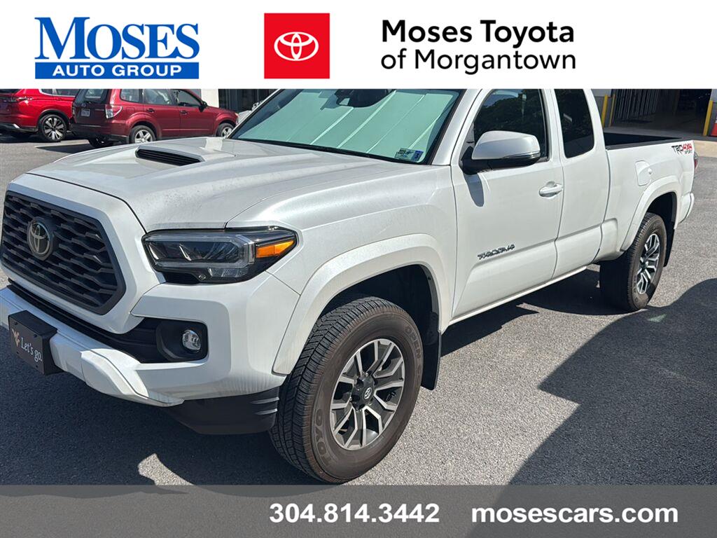 White (Wind Chill Pearl) 2022 Toyota Tacoma Pickup Truck Four-Wheel Drive Manual