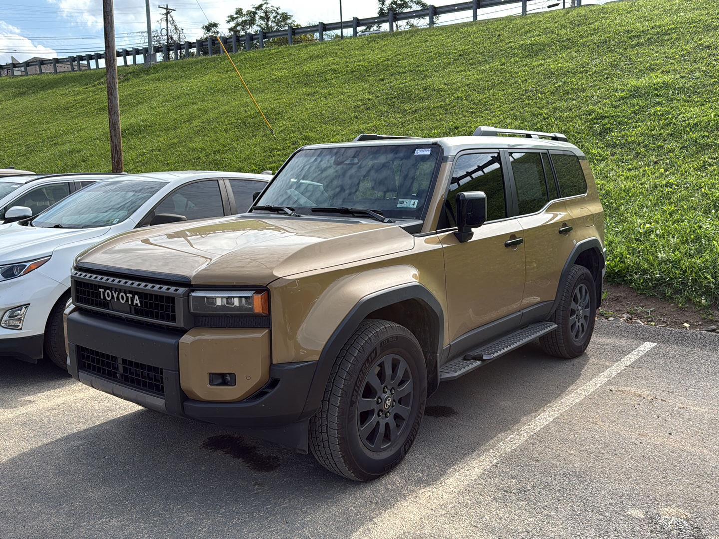 Trail Dust w/Grayscape Roof 2026 Toyota Land Cruiser SUV / Crossover Four-Wheel Drive Automatic