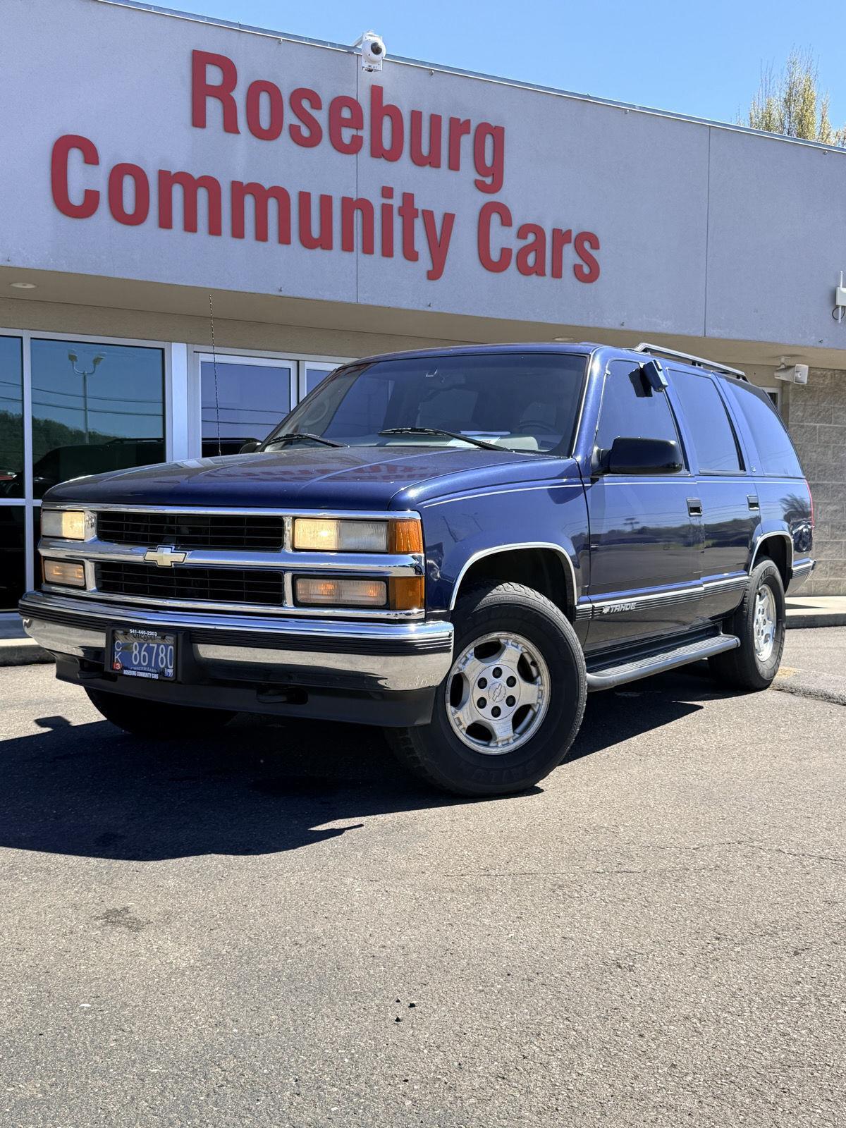 Indigo Blue Metallic 1999 Chevrolet Tahoe SUV / Crossover 4-Speed Automatic
