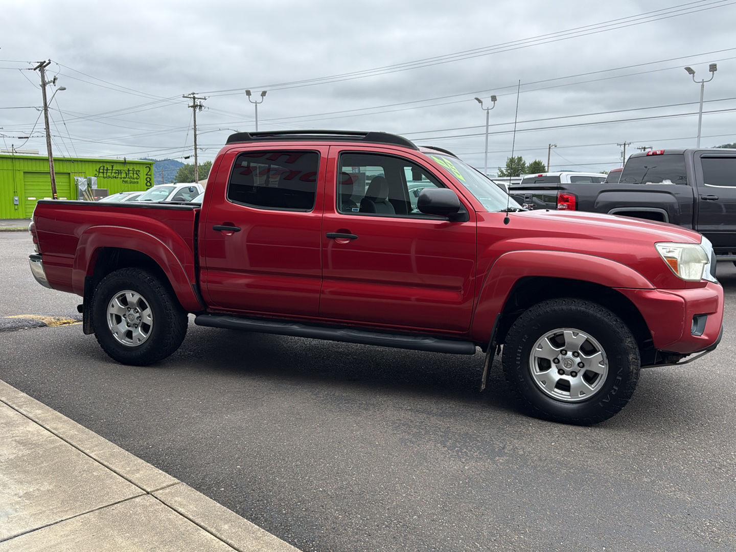 View vehicle photo 6