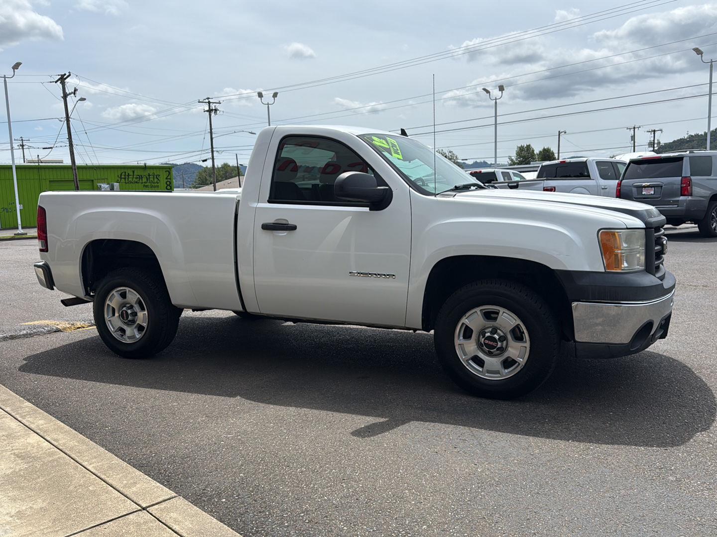View vehicle photo 5
