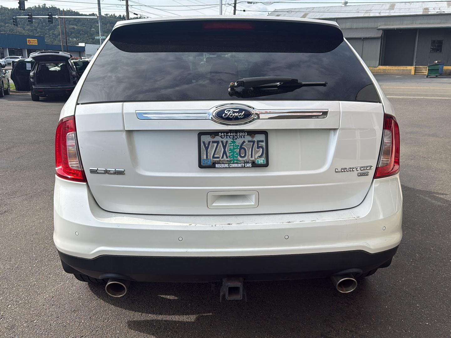 View vehicle photo 3