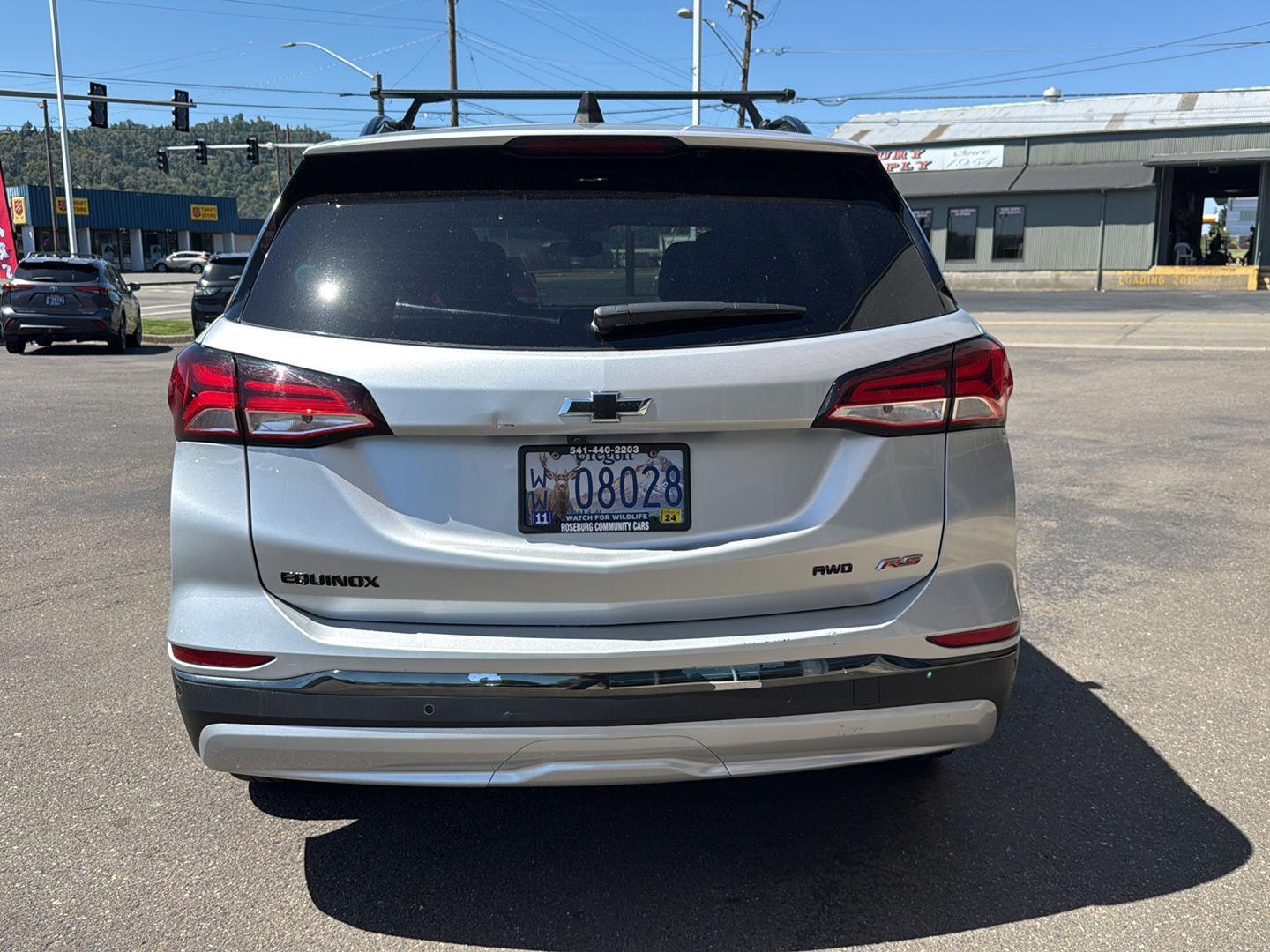View vehicle photo 3