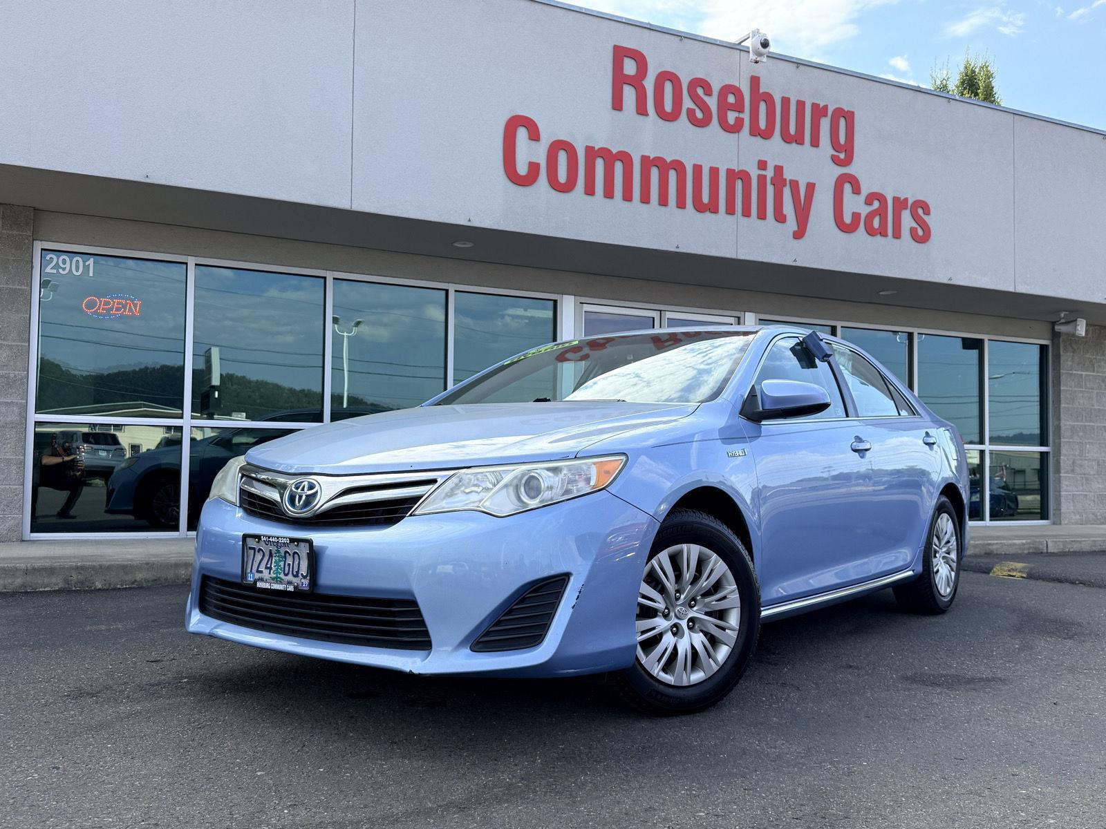Clearwater Blue Metallic 2013 Toyota Camry Hybrid Sedan Front-Wheel Drive Continuously Variable Transmission