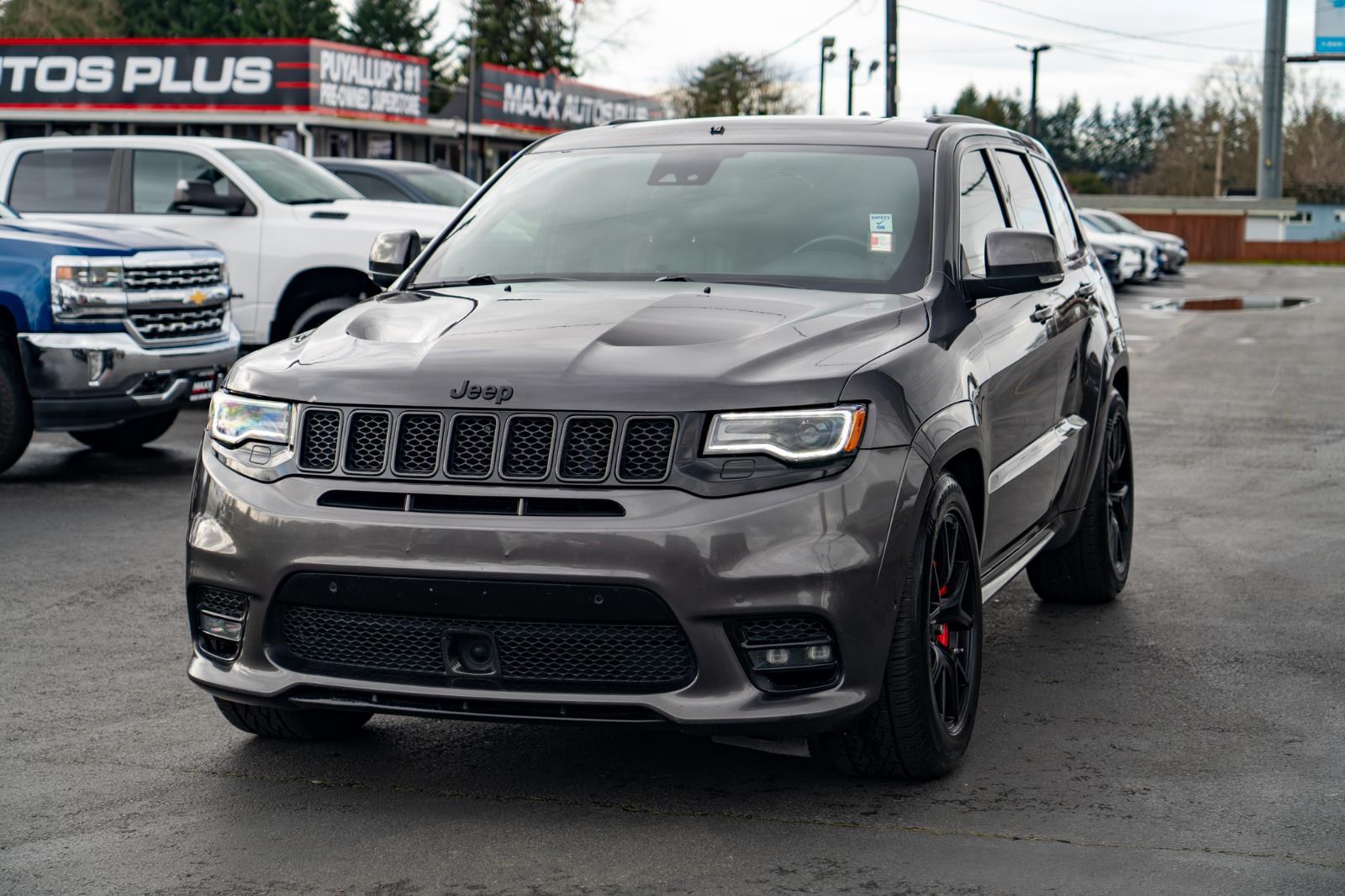 View vehicle photo 4