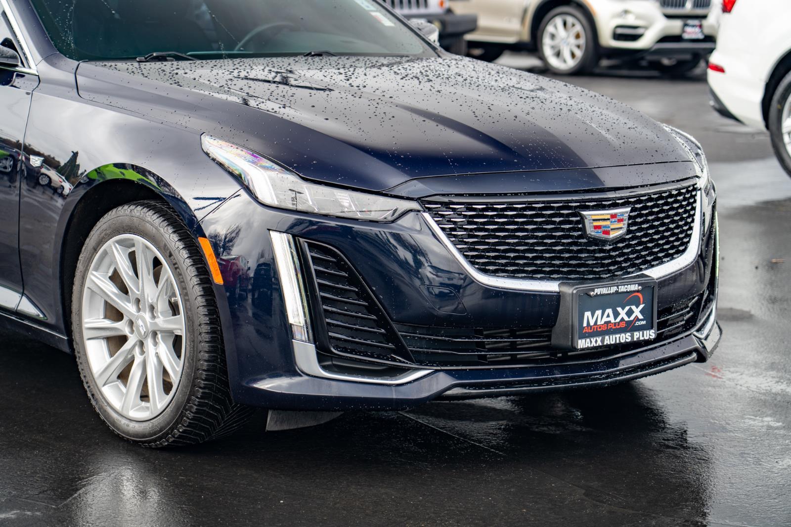 View vehicle photo 6