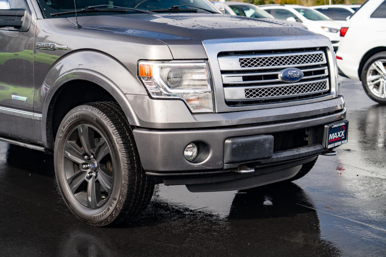 View vehicle photo 7