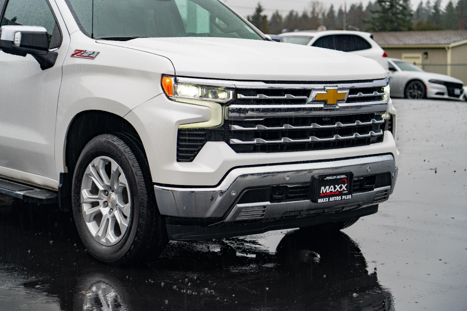 View vehicle photo 6