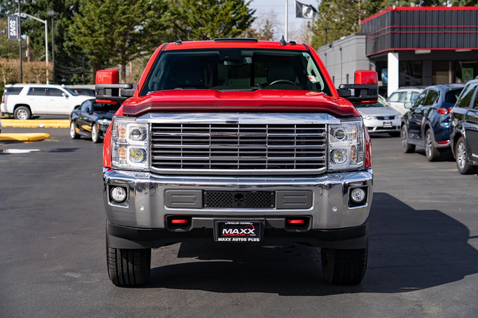 View vehicle photo 3