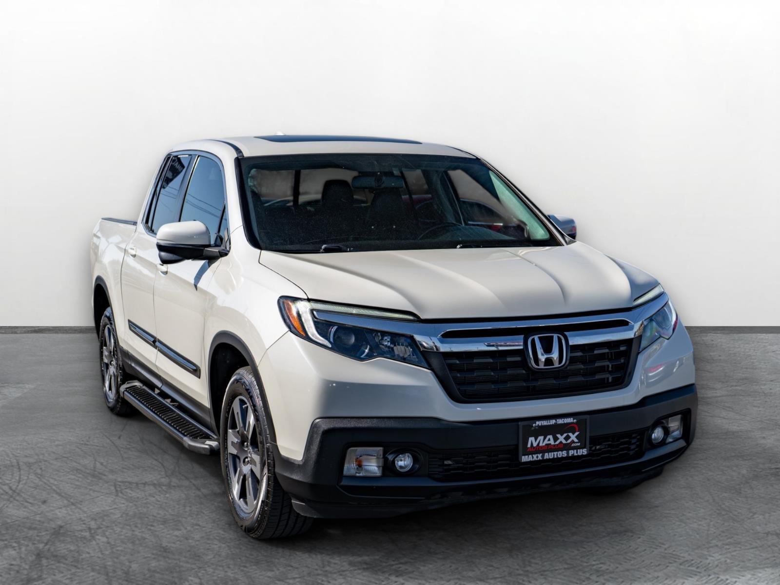 White Diamond Pearl 2019 Honda Ridgeline Pickup Truck All-Wheel Drive Automatic