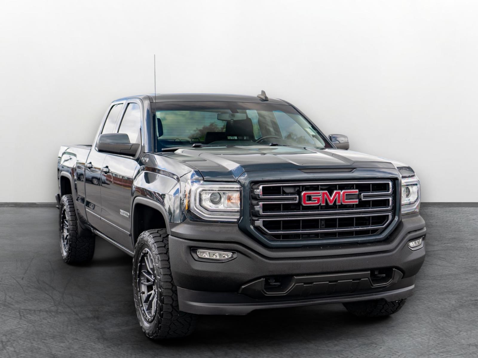 2017 GMC Sierra 1500 SLE Double Cab 4WD