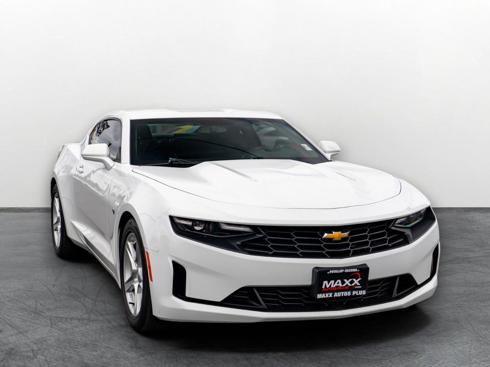 Summit White 2023 Chevrolet Camaro Coupe Rear-Wheel Drive Automatic