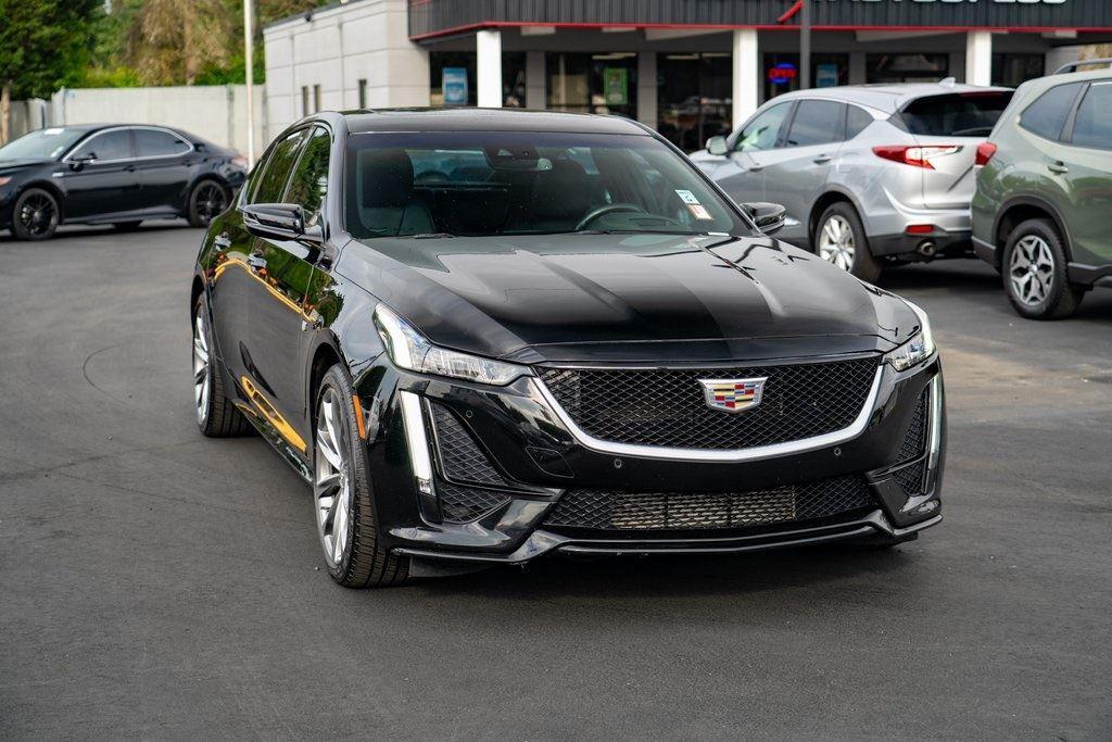 View vehicle photo 2