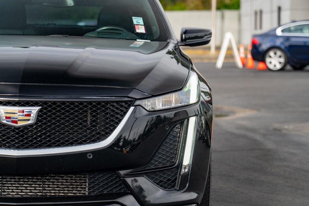 View vehicle photo 5