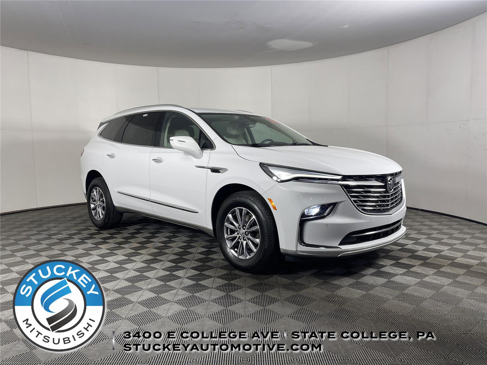 2023 Buick Enclave Essence AWD