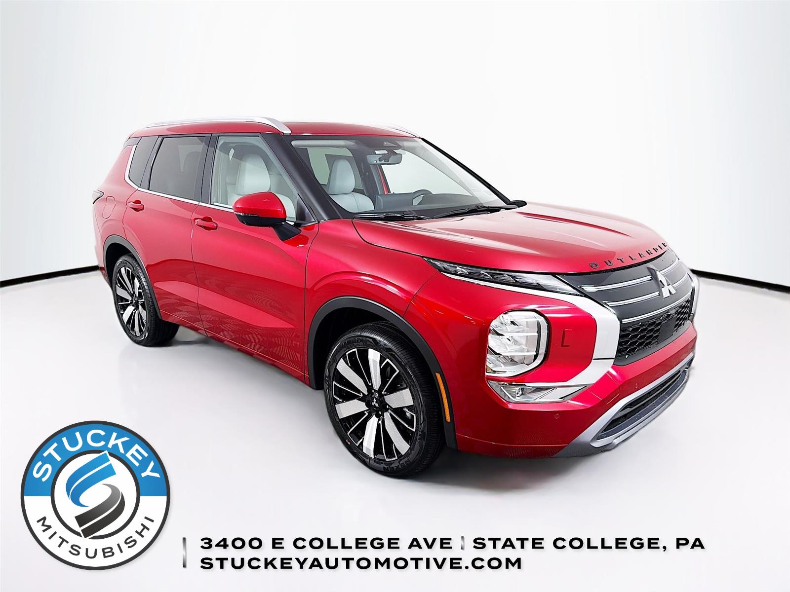 Red Diamond 2026 Mitsubishi Outlander SUV / Crossover Front-Wheel Drive Continuously Variable Transmission