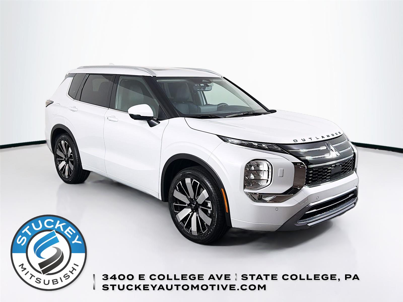 White Diamond 2026 Mitsubishi Outlander SEL FWD SUV / Crossover Front-Wheel Drive Continuously Variable Transmission