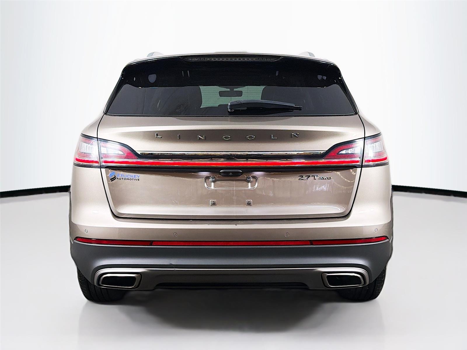 View vehicle photo 6