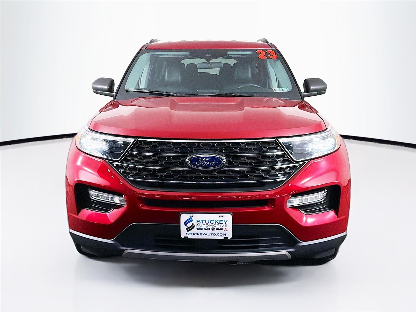 View vehicle photo 2