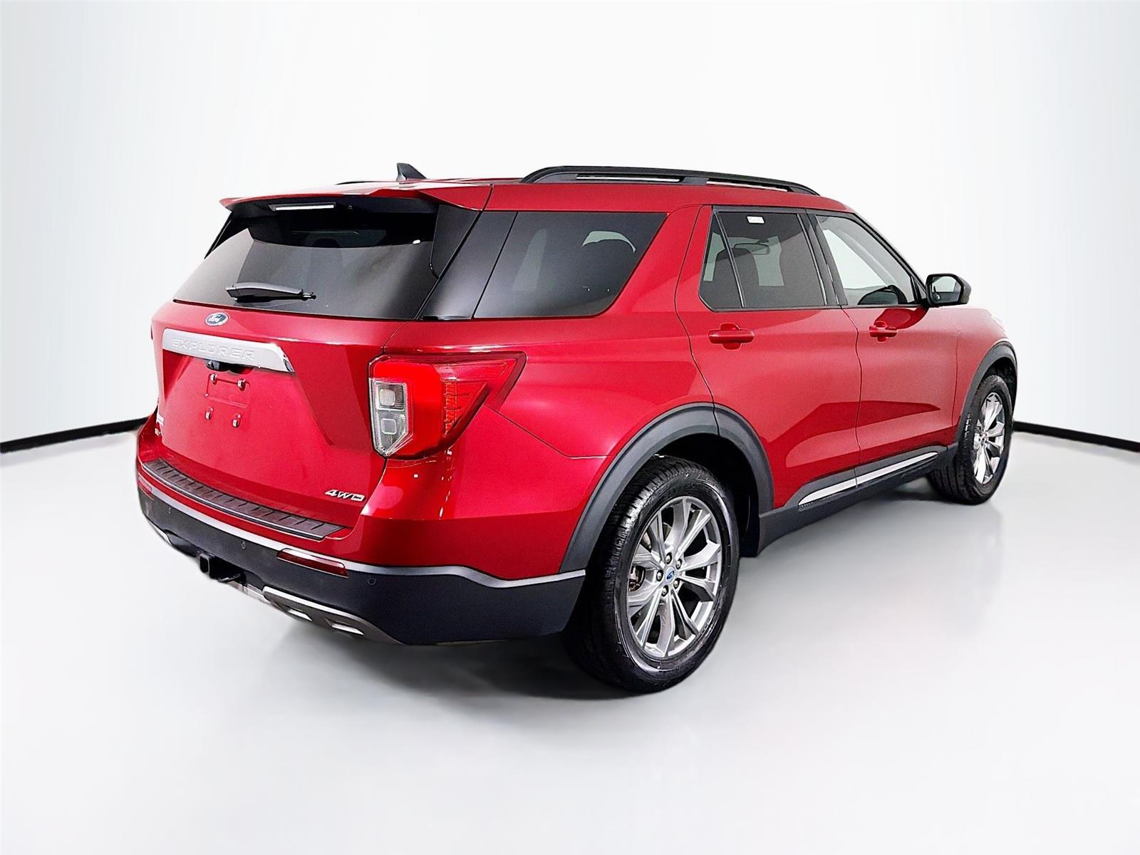 View vehicle photo 7