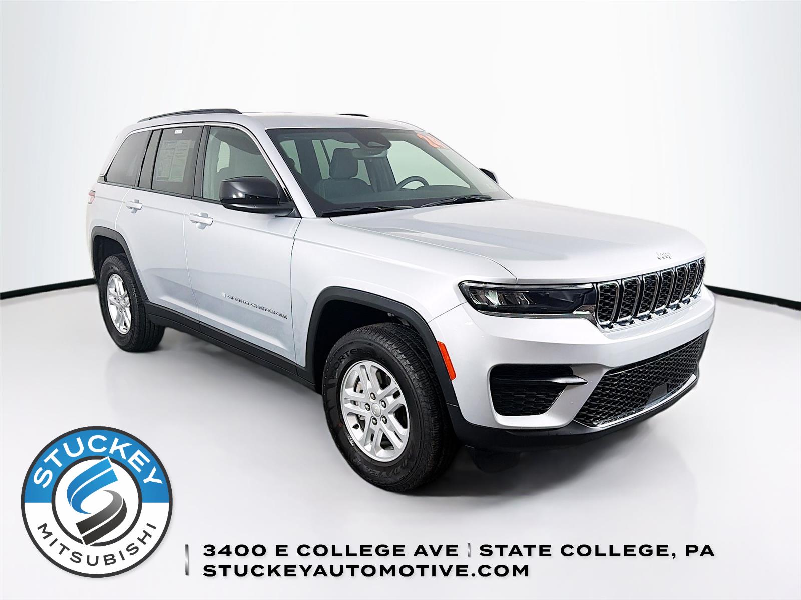 Silver Zynith 2024 Jeep Grand Cherokee Laredo 4WD SUV / Crossover Four-Wheel Drive 8-Speed Automatic