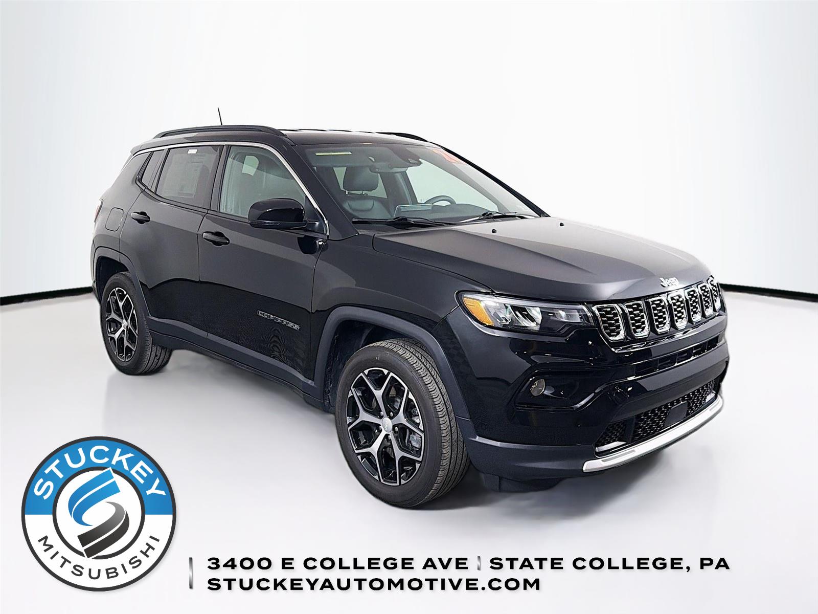 Diamond Black Crystal Pearlcoat 2024 Jeep Compass Limited 4WD SUV / Crossover Four-Wheel Drive 8-Speed Automatic