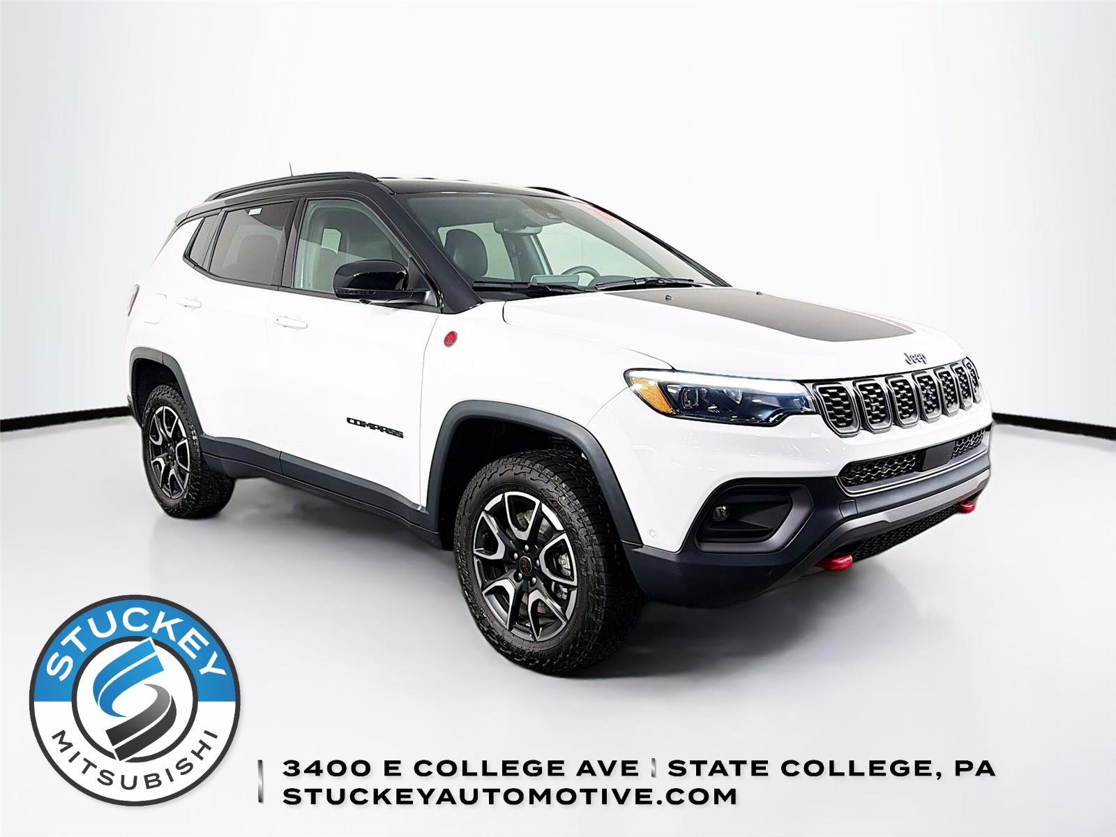 Bright White Clearcoat 2025 Jeep Compass Trailhawk 4WD SUV / Crossover Four-Wheel Drive 8-Speed Automatic