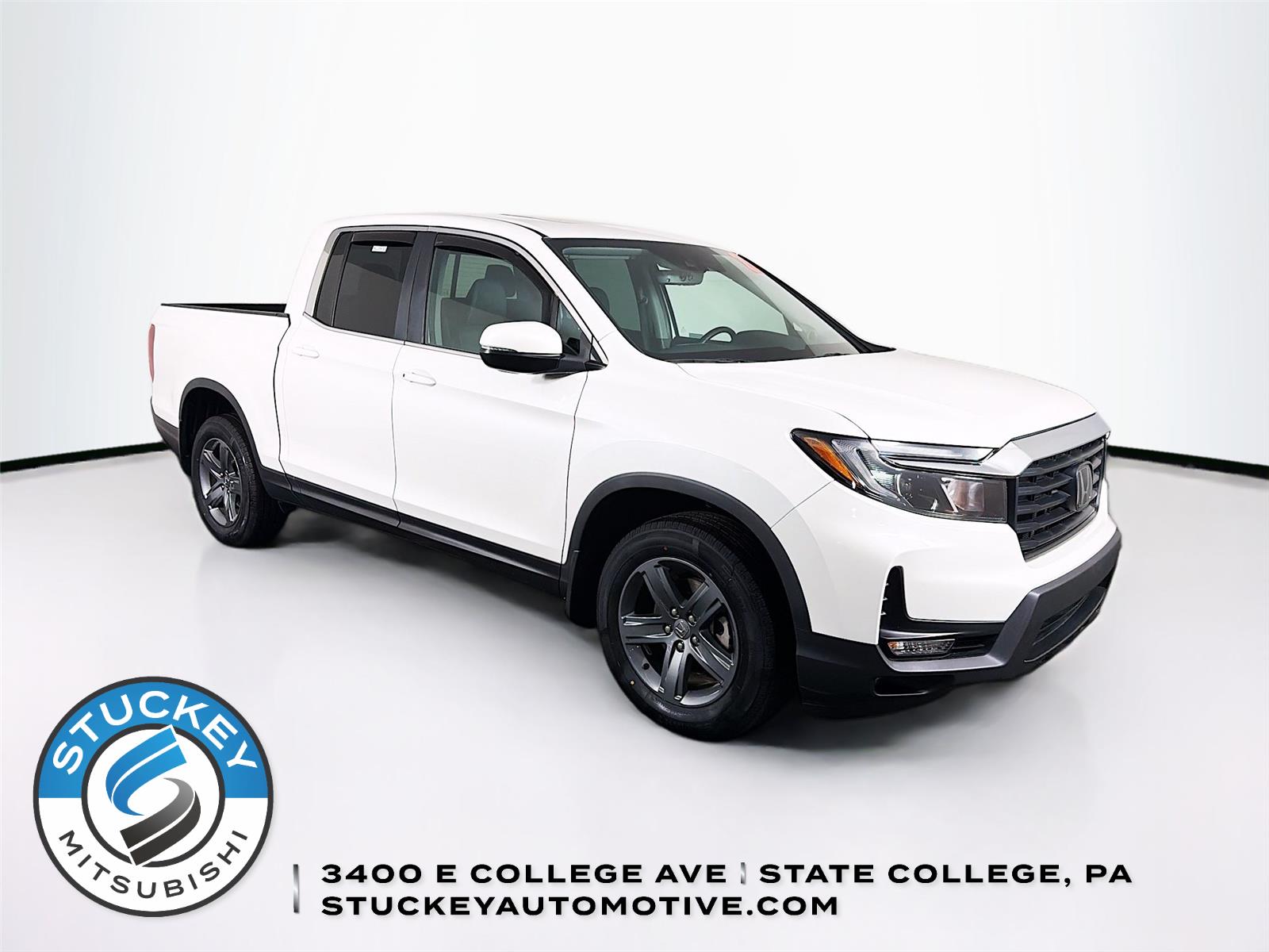 Platinum White Pearl 2023 Honda Ridgeline Pickup Truck 9-Speed Automatic