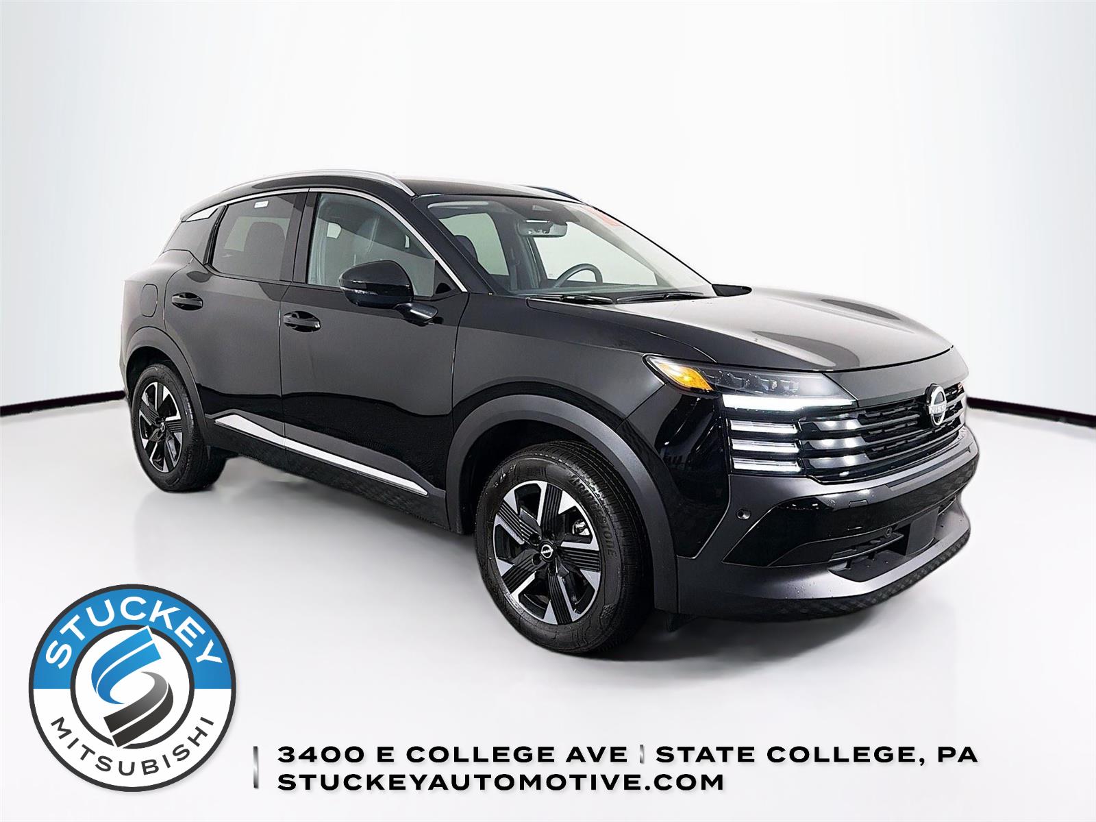 Super Black 2025 Nissan Kicks SUV / Crossover All-Wheel Drive Continuously Variable Transmission