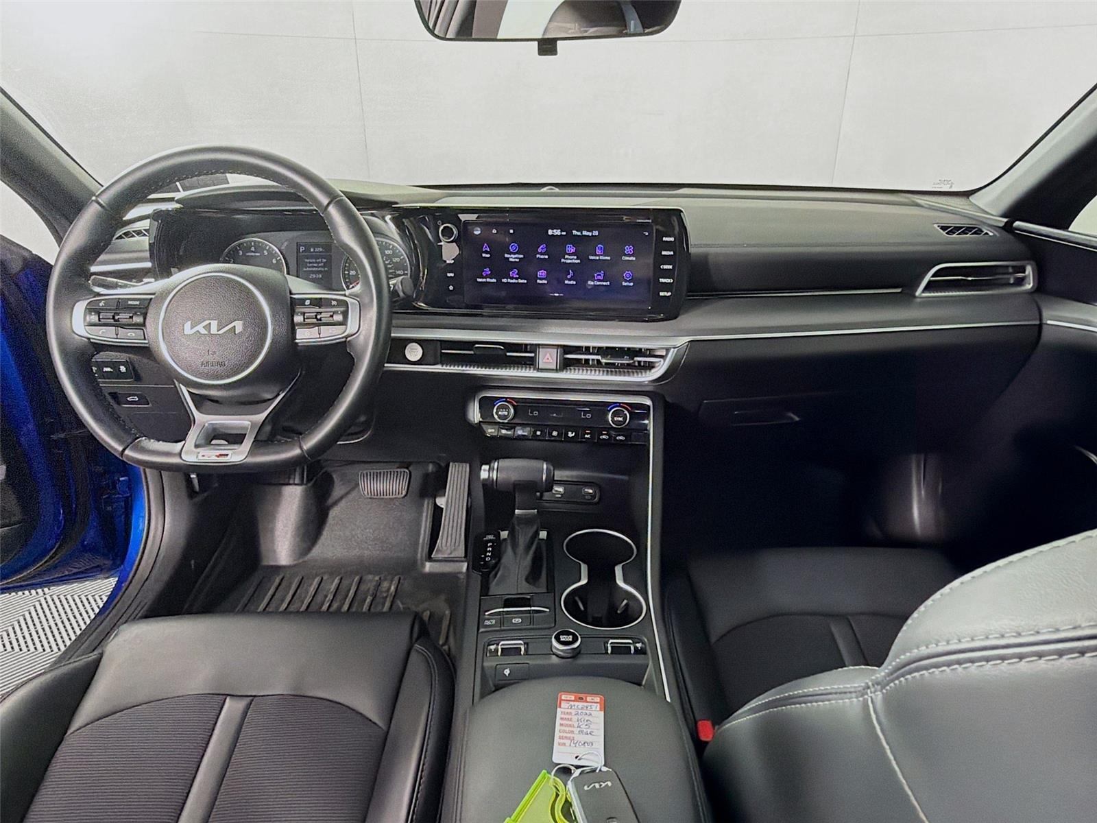 View vehicle photo 4