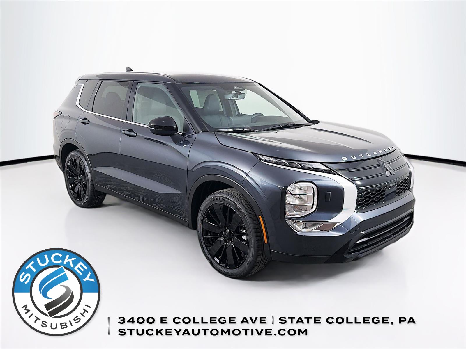 Graphite Gray 2026 Mitsubishi Outlander LE FWD SUV / Crossover Front-Wheel Drive Automatic