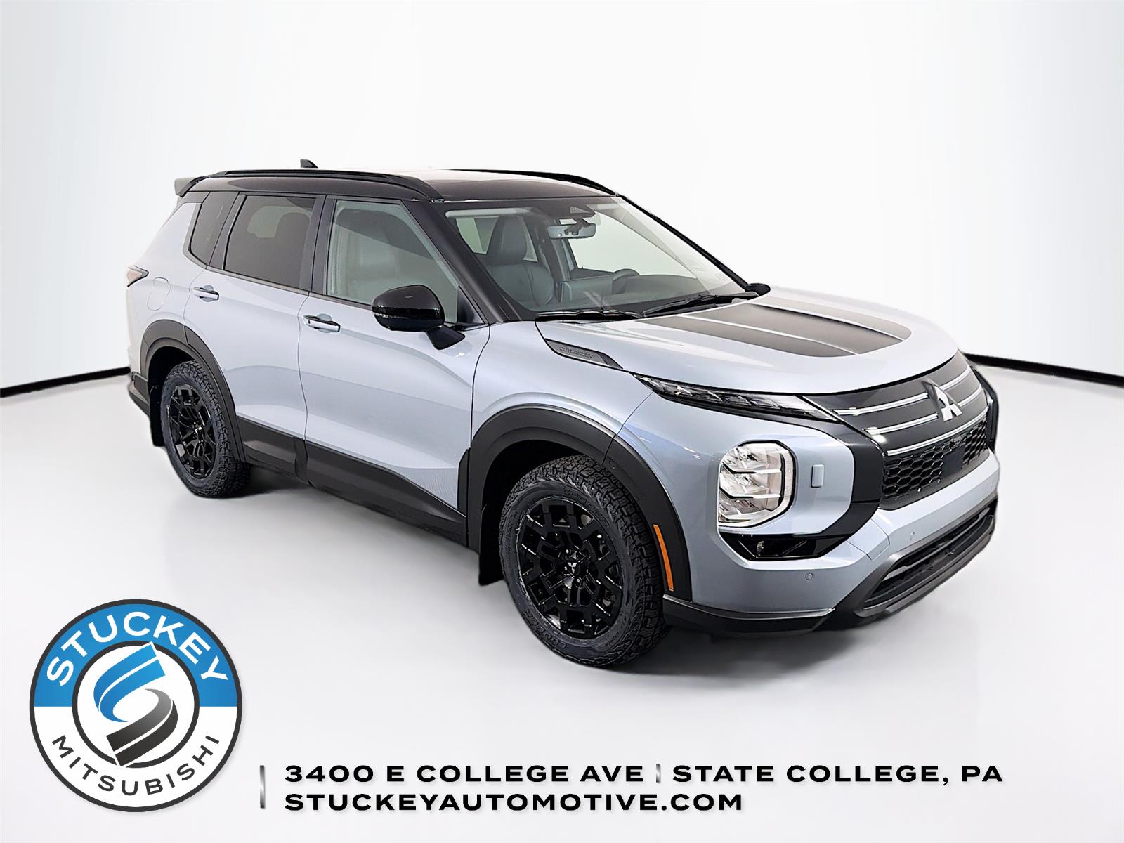 MOONSTONE GRAY MET 2026 Mitsubishi Outlander Trail Edition S-AWC SUV / Crossover All-Wheel Drive Automatic