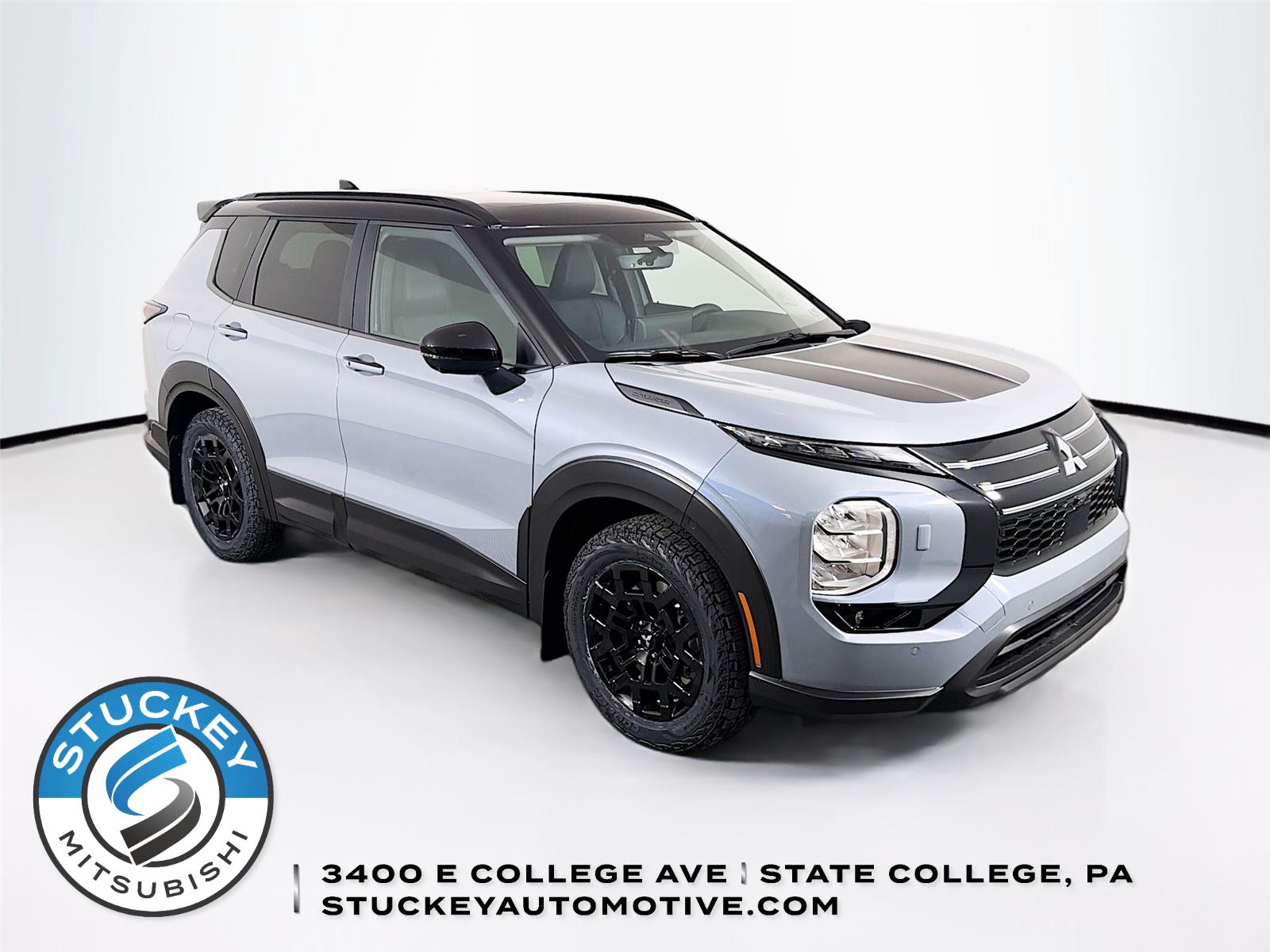 MOONSTONE GRAY MET 2026 Mitsubishi Outlander Trail Edition S-AWC SUV / Crossover All-Wheel Drive Automatic