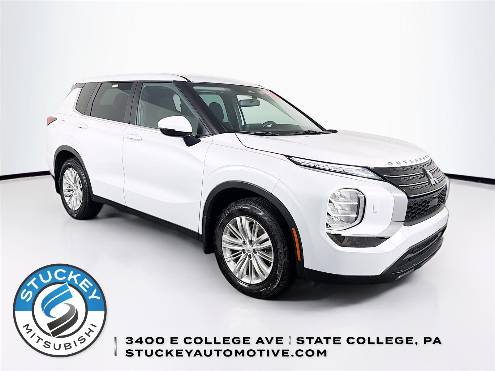 White Diamond 2023 Mitsubishi Outlander SUV / Crossover All-Wheel Drive Continuously Variable Transmission