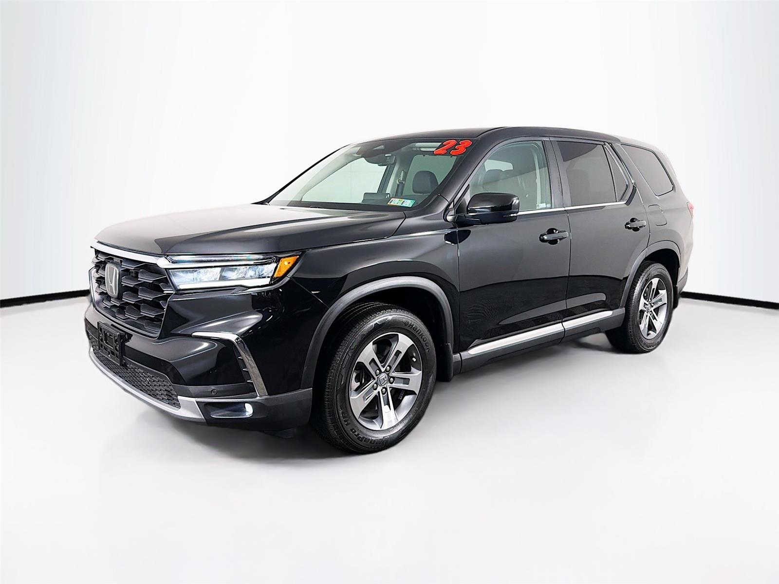 View vehicle photo 7