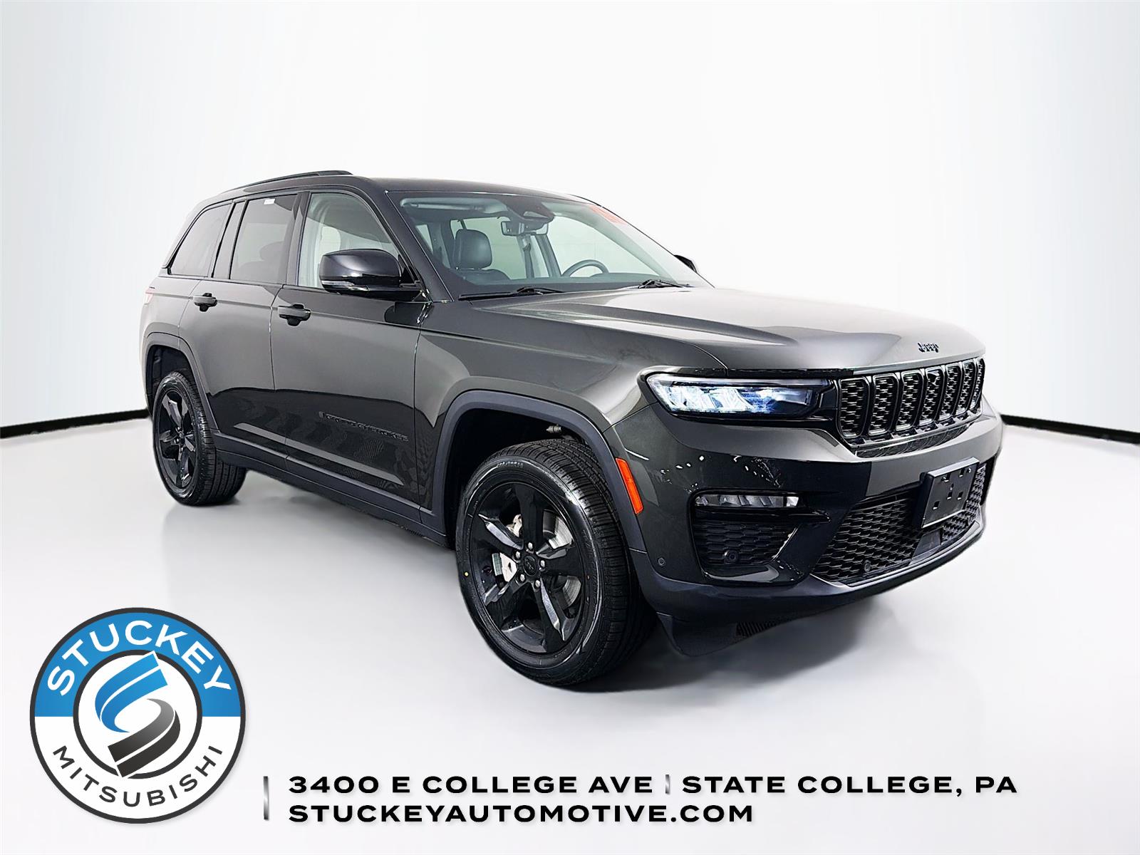  2023 Jeep Grand Cherokee Limited 4WD   