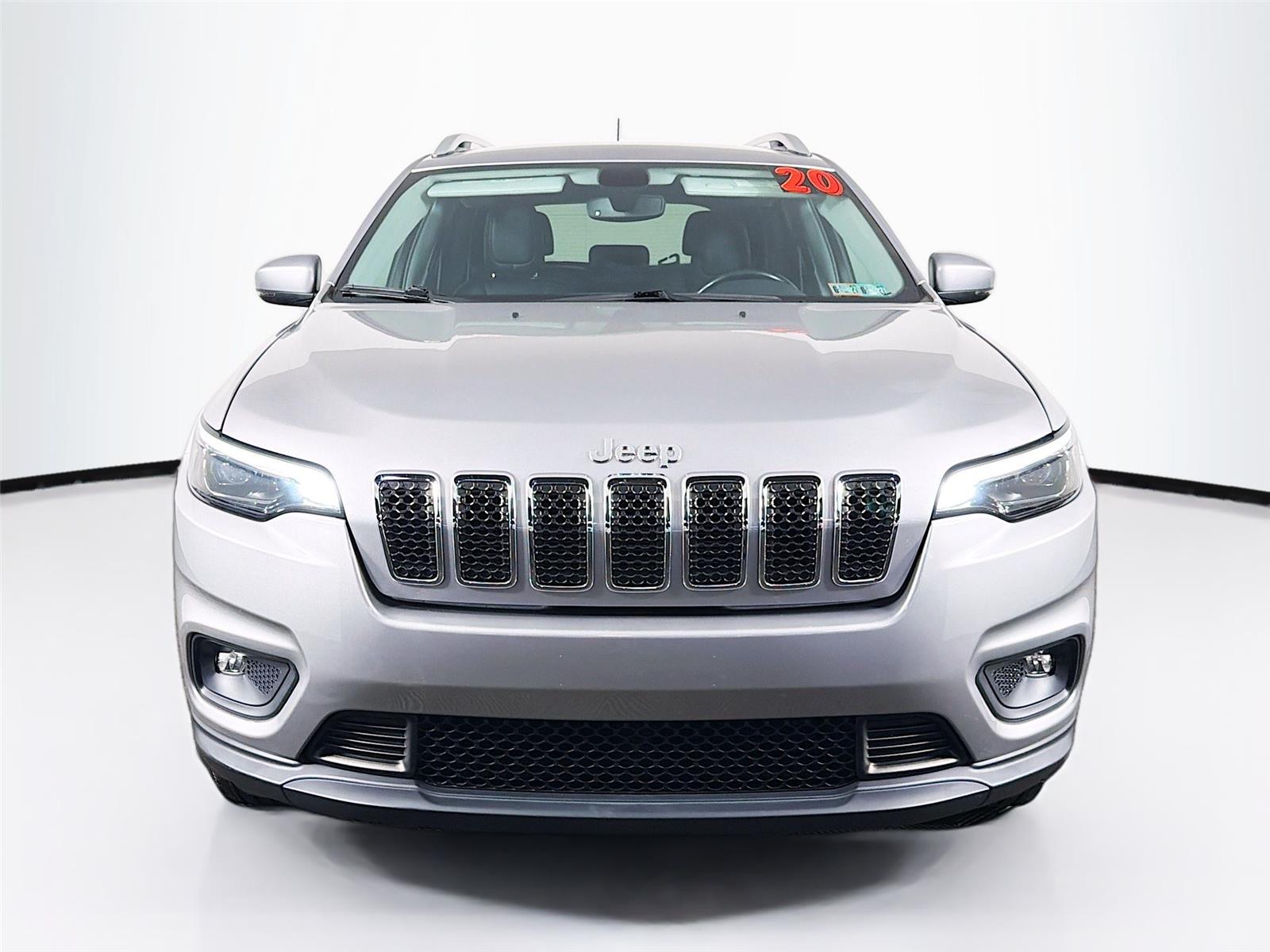 View vehicle photo 6