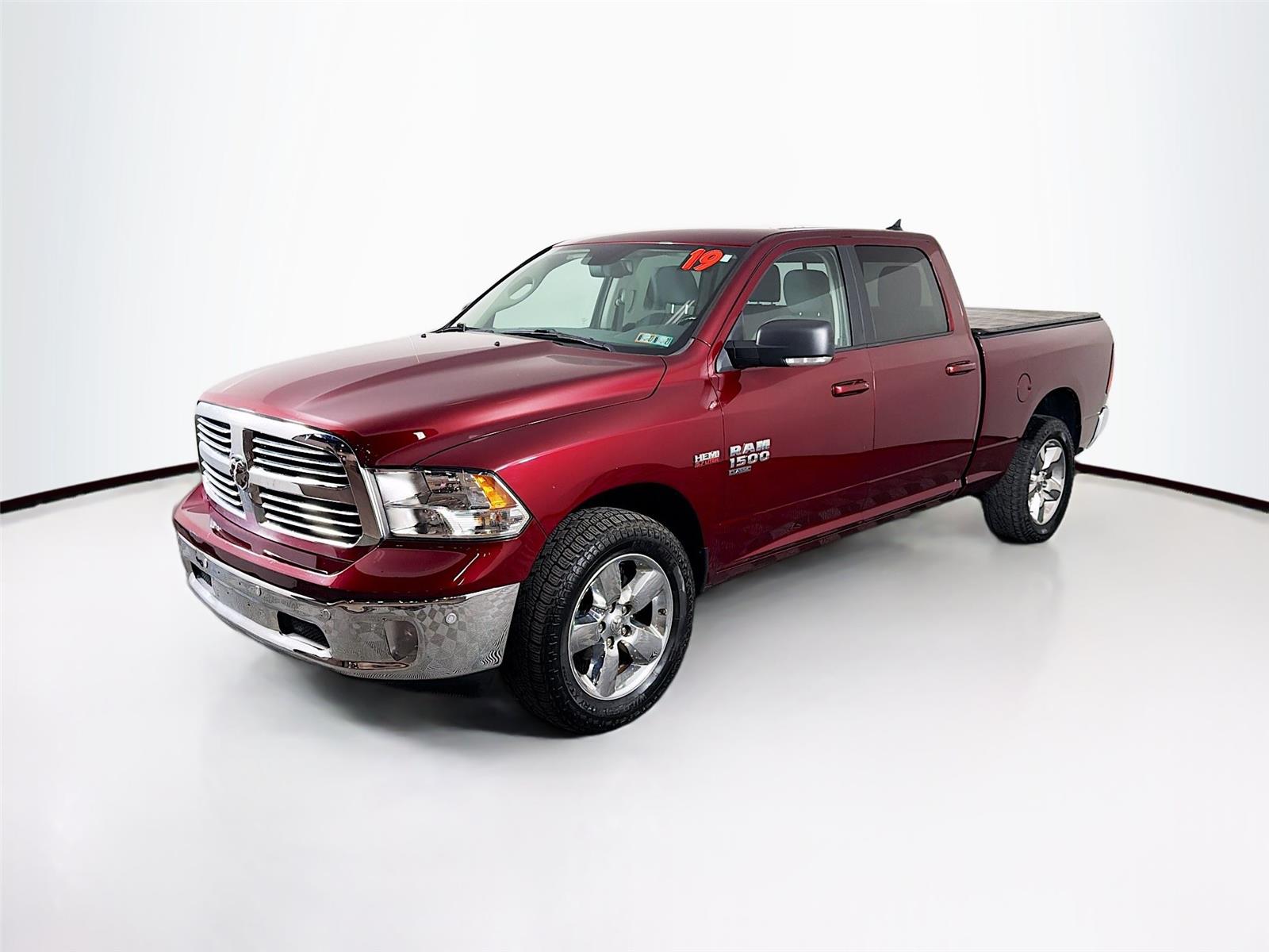 View vehicle photo 7