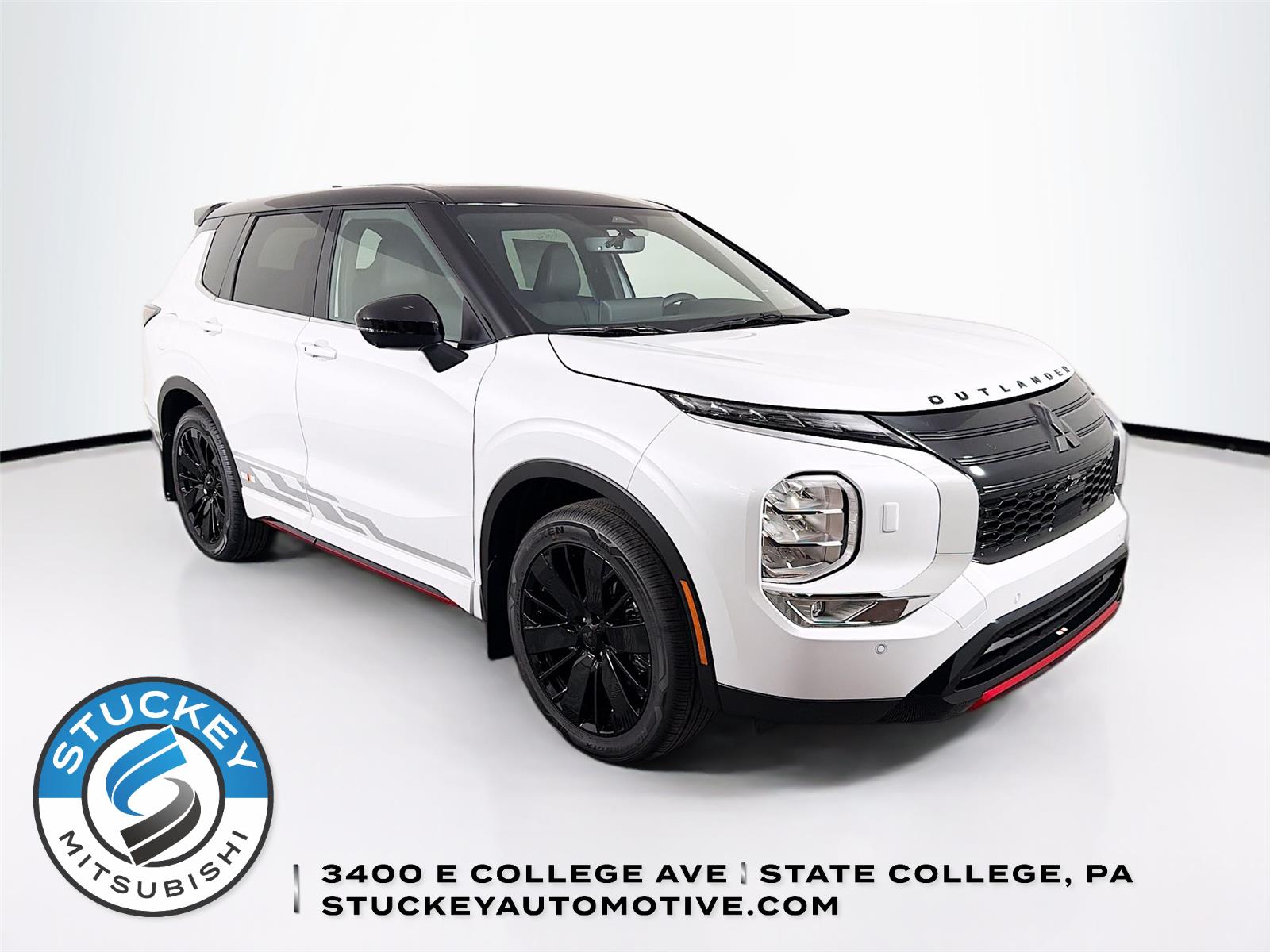 White Diamond 2026 Mitsubishi Outlander SUV / Crossover All-Wheel Drive Continuously Variable Transmission