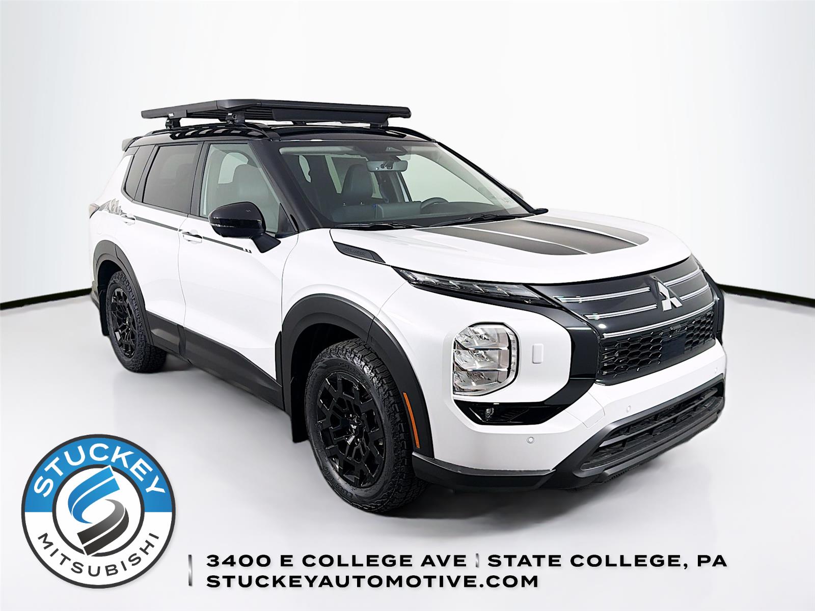 White Diamond 2026 Mitsubishi Outlander SUV / Crossover All-Wheel Drive Continuously Variable Transmission