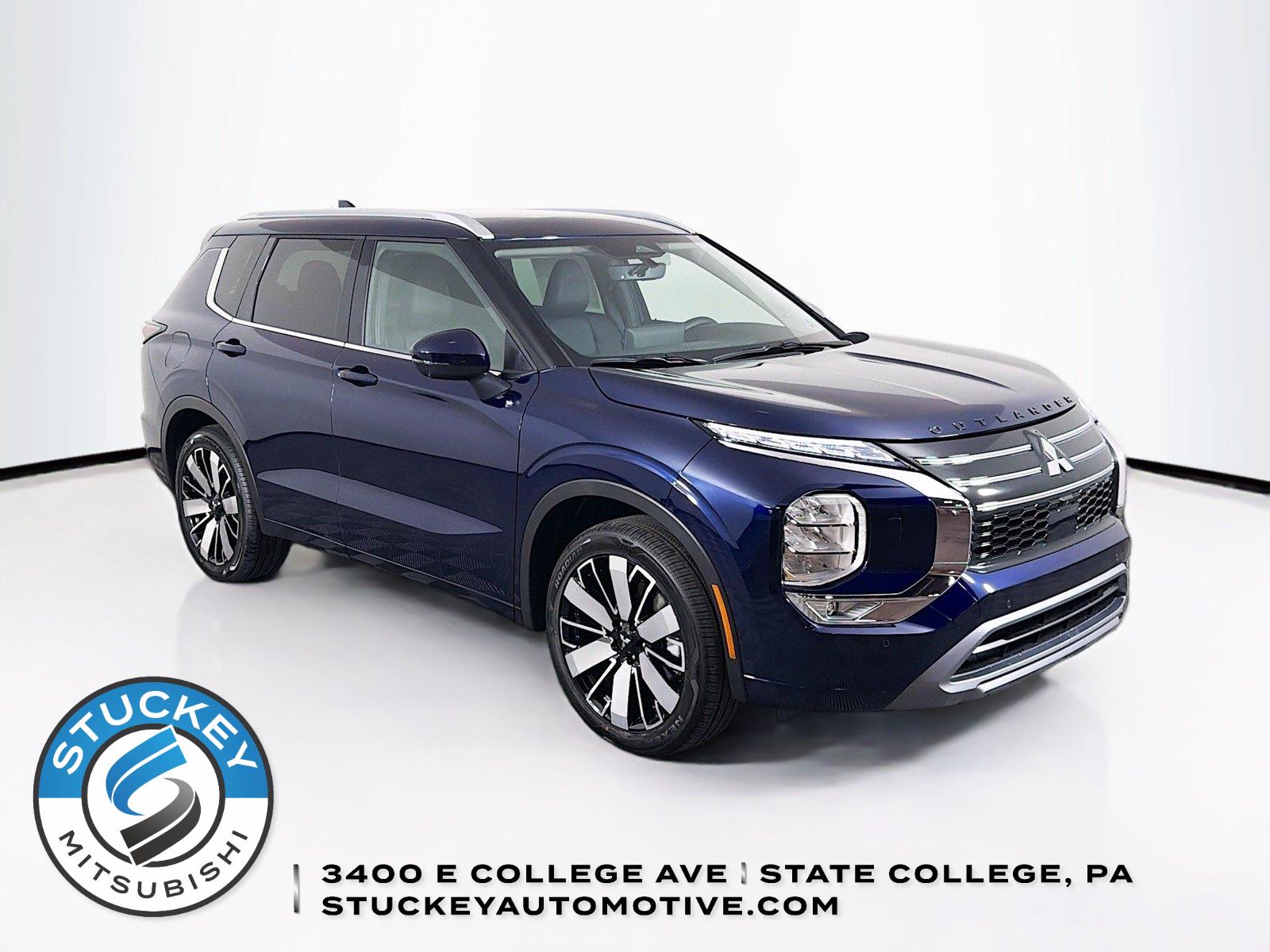 Cosmic Blue Metallic 2026 Mitsubishi Outlander SUV / Crossover Front-Wheel Drive Continuously Variable Transmission