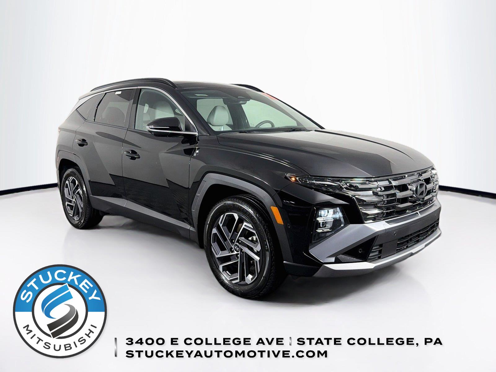 Ash Black 2025 Hyundai Tucson Hybrid SUV / Crossover All-Wheel Drive Automatic