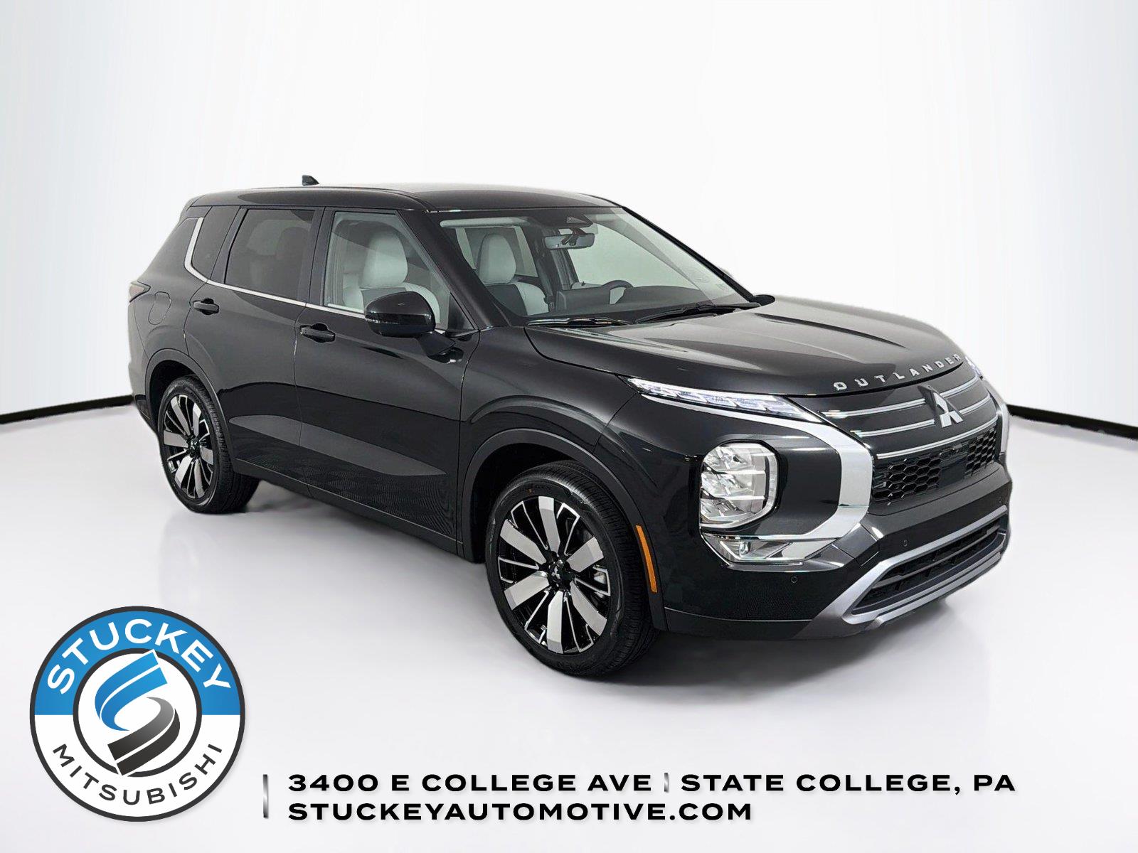 Black Diamond 2026 Mitsubishi Outlander SUV / Crossover Front-Wheel Drive Continuously Variable Transmission