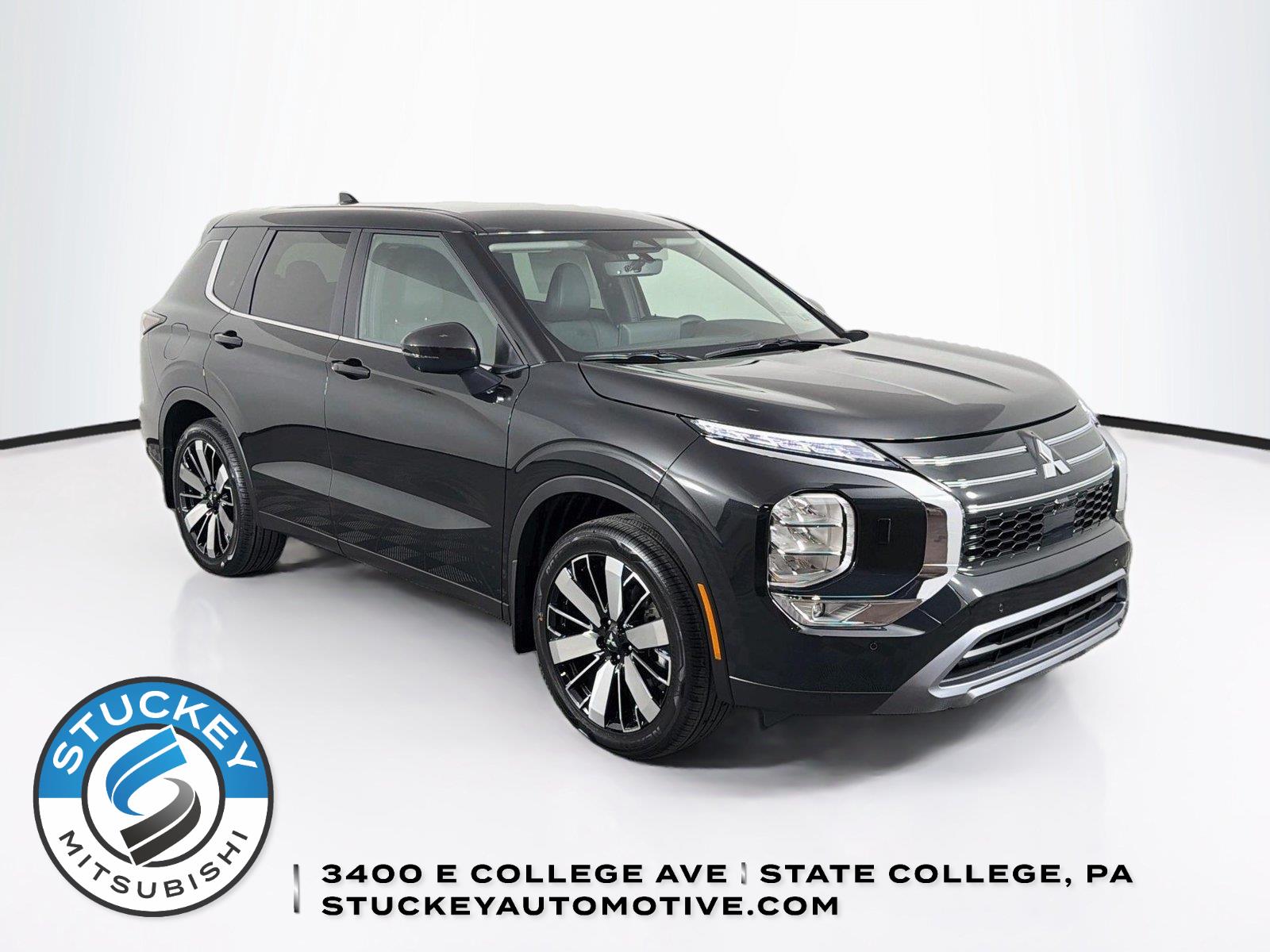 Black Diamond 2026 Mitsubishi Outlander SUV / Crossover Front-Wheel Drive Continuously Variable Transmission