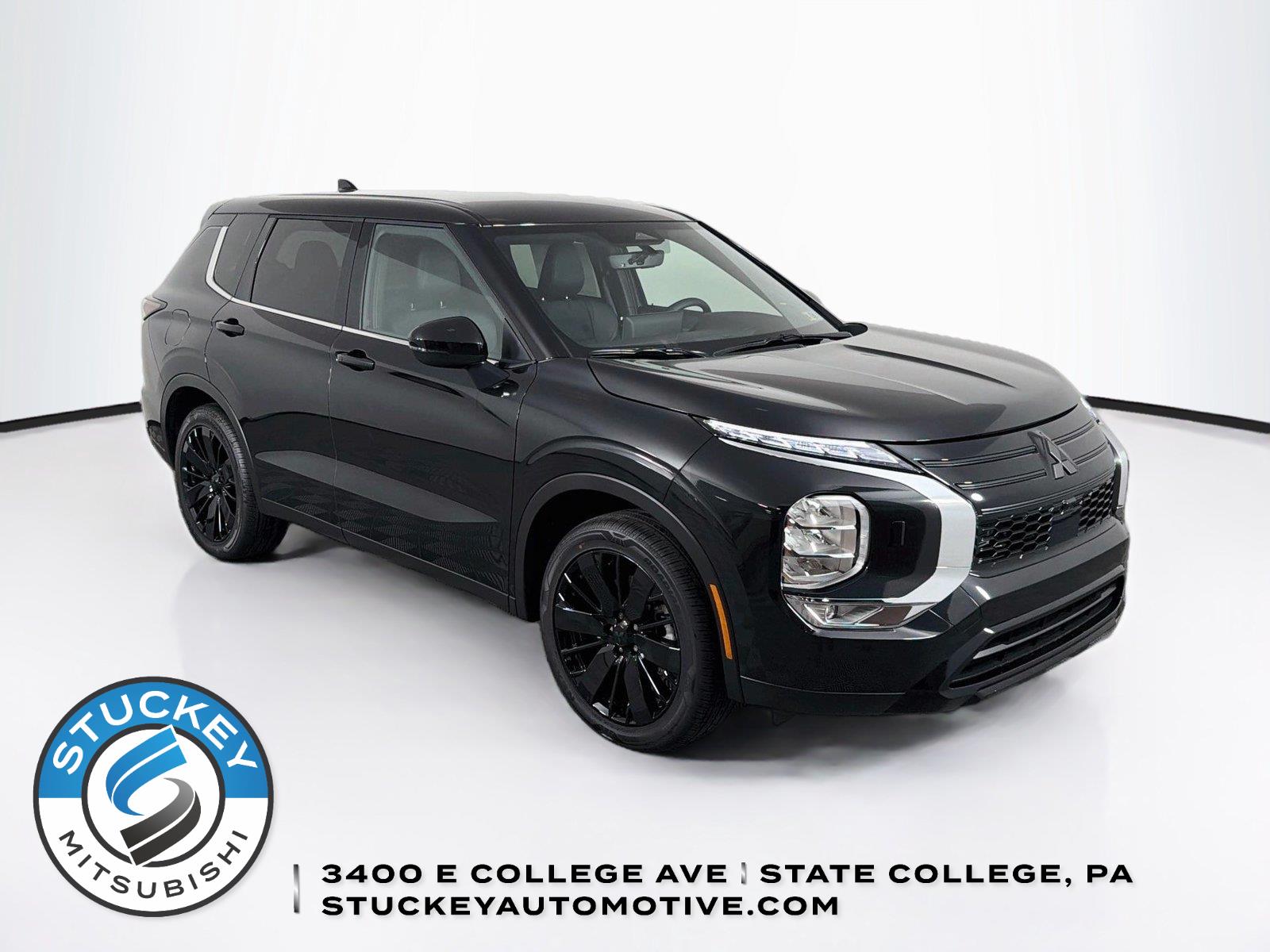 Black Diamond 2026 Mitsubishi Outlander SUV / Crossover Front-Wheel Drive Continuously Variable Transmission