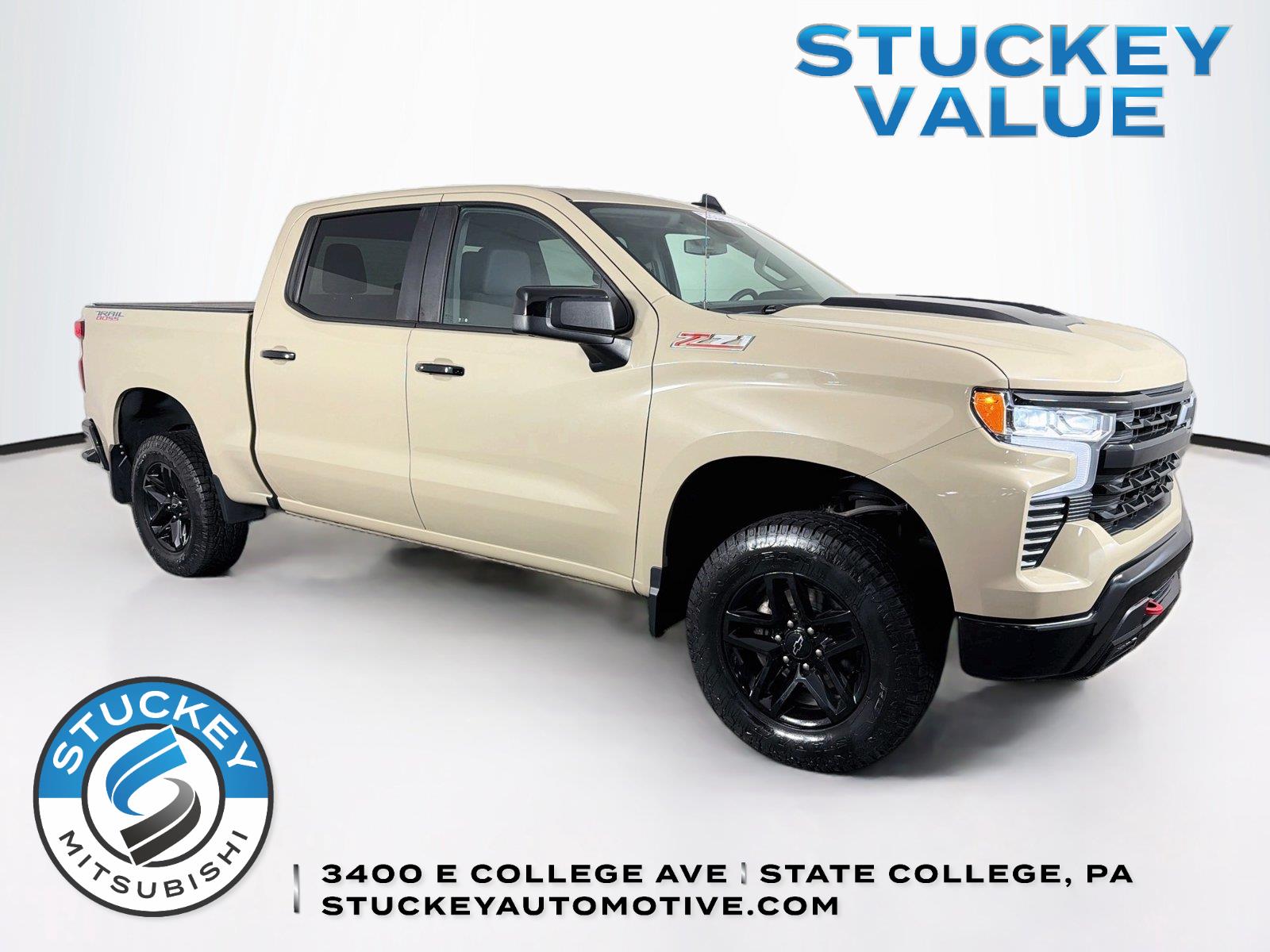Sand Dune Metallic 2022 Chevrolet Silverado 1500 Pickup Truck Four-Wheel Drive Automatic