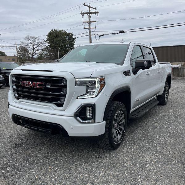 Summit White 2021 GMC Sierra 1500 AT4 Crew Cab 4WD Pickup Truck Four-Wheel Drive Automatic