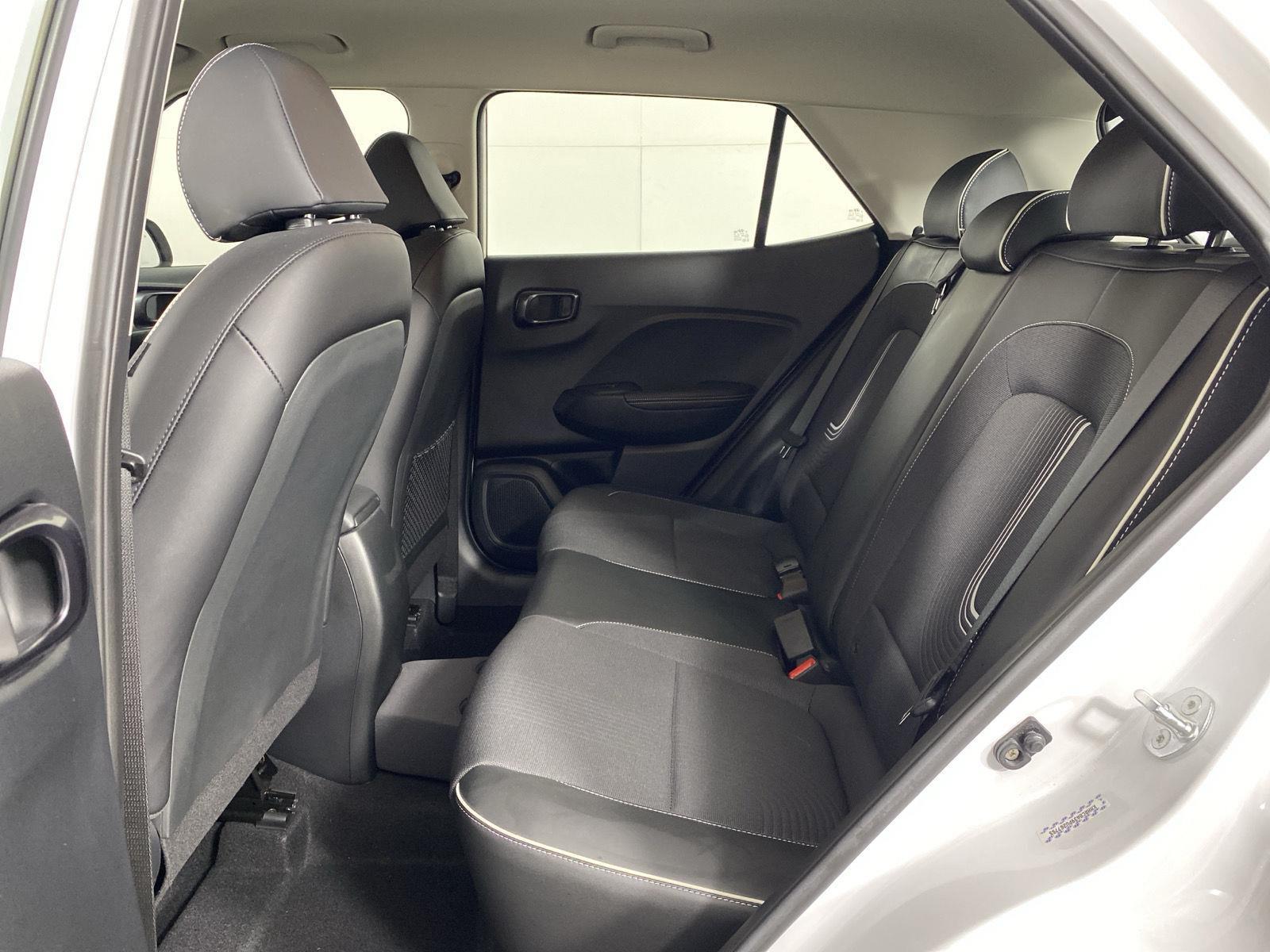 Used 2023 Lunar White Hyundai Limited image 23