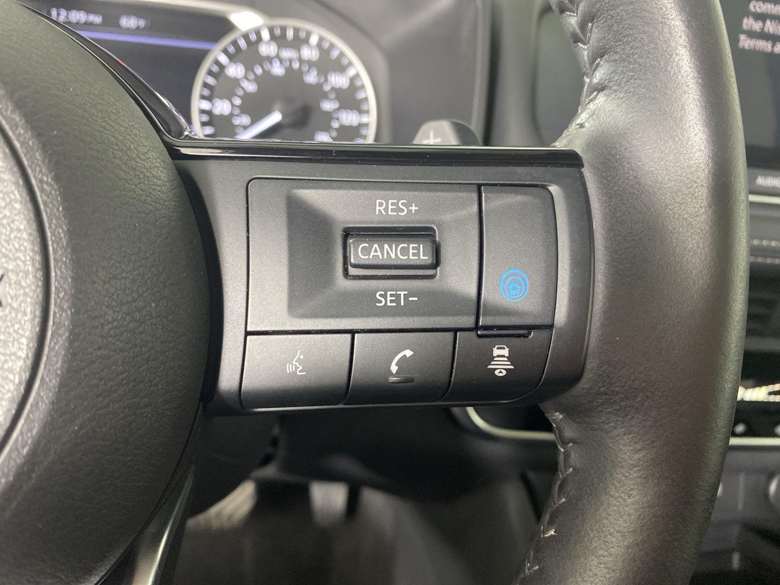 Used 2023 Pearl White Tricoat Nissan SV image 17