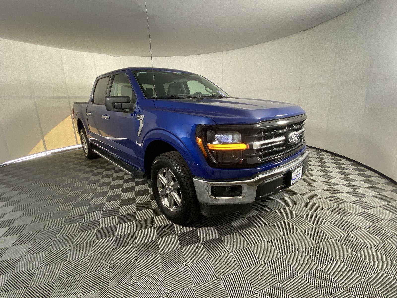 Used 2025 Atlas Blue Ford XLT image 9
